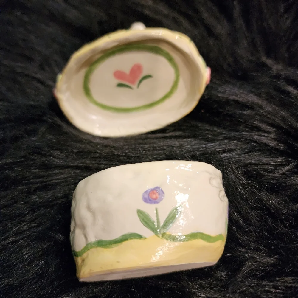 VINTAGE RARE Easter Bunny Trinket Box signed by designer Fran Welch
